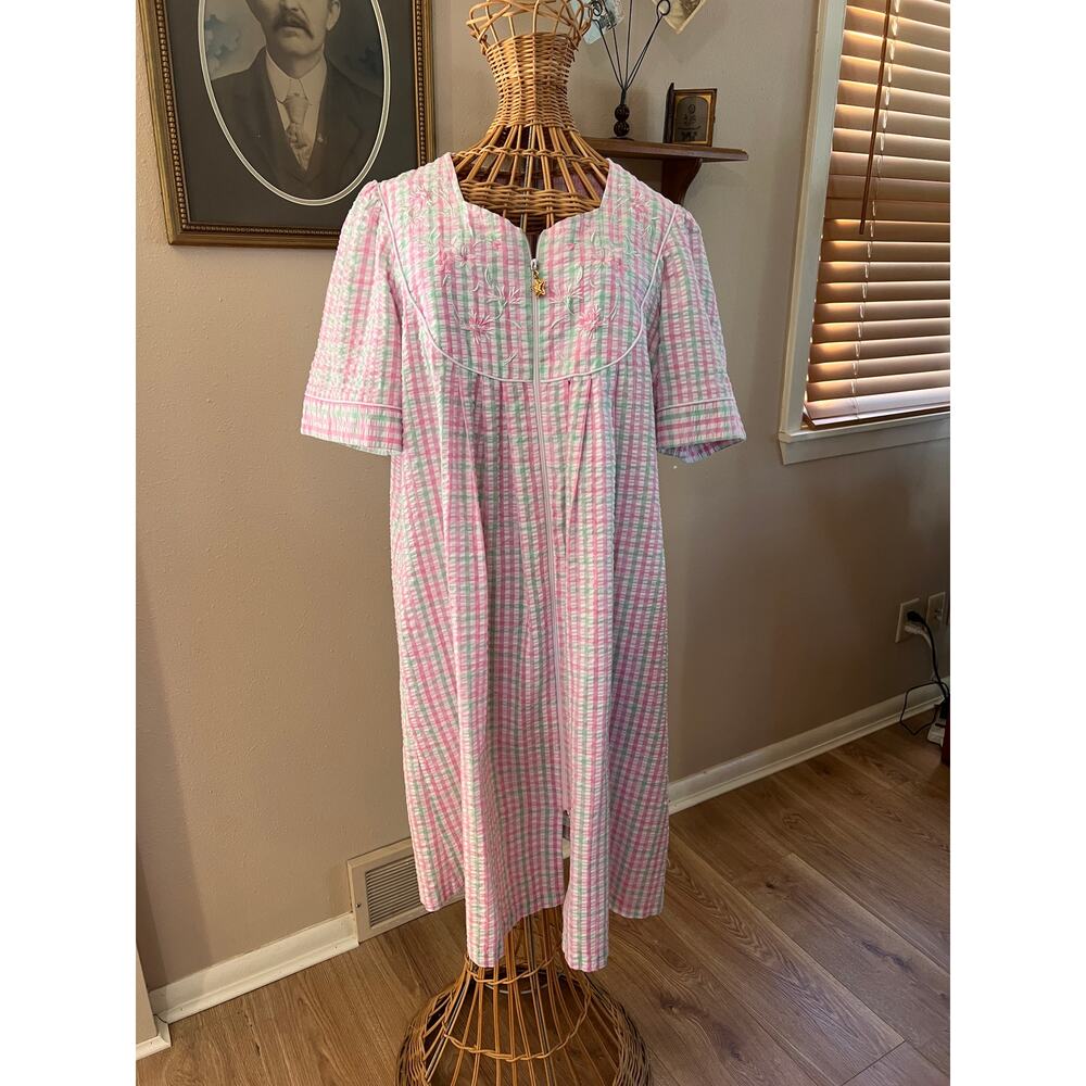 Vintage Duster Housecoat Housedress Loungewear